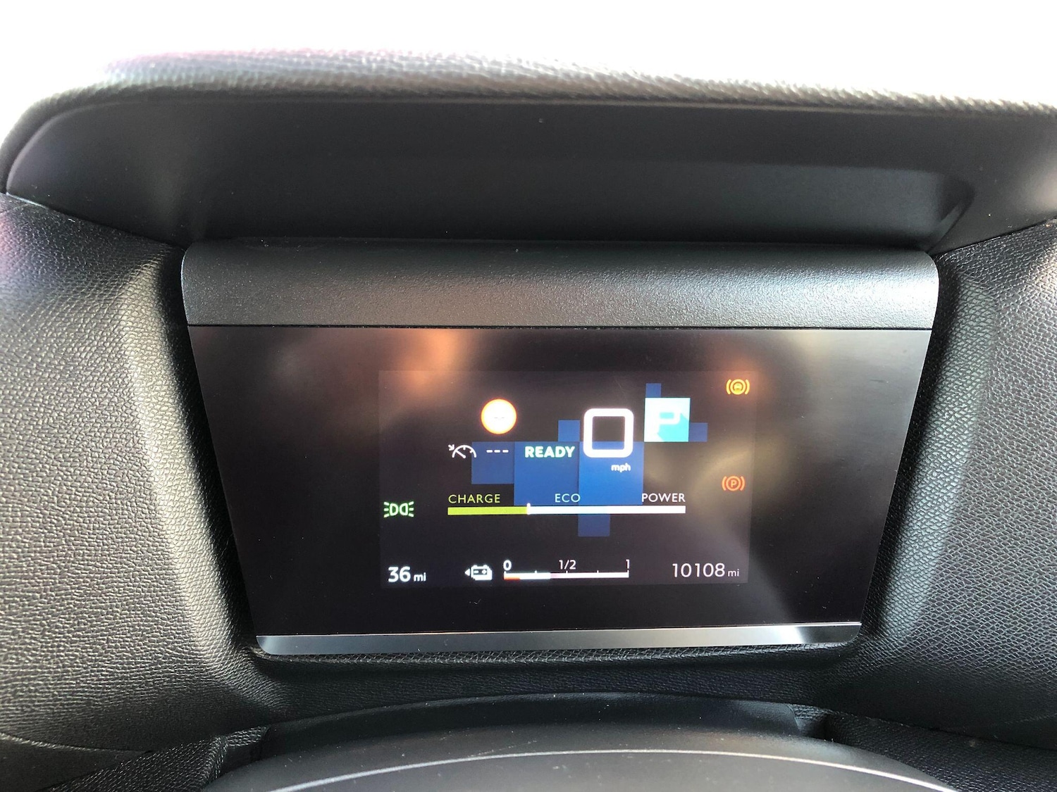 Used Citroen e-C4 2023 for sale - 76549942: Photo 39