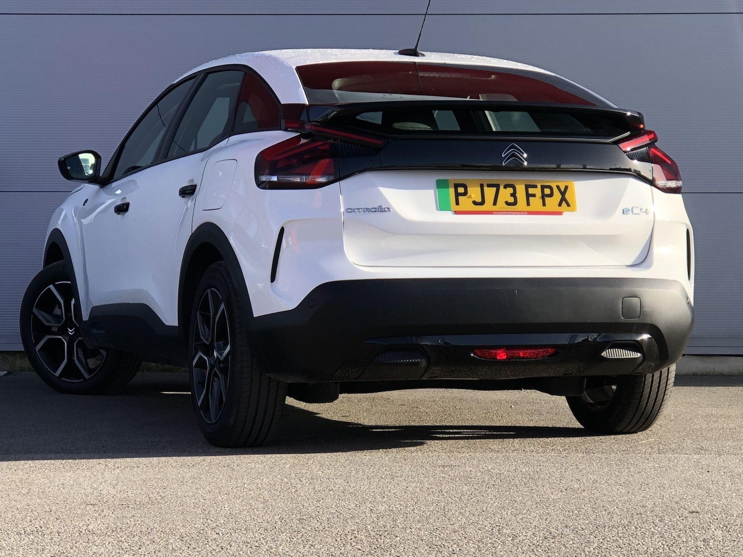 Used Citroen e-C4 2023 for sale - 76549942: Photo 5