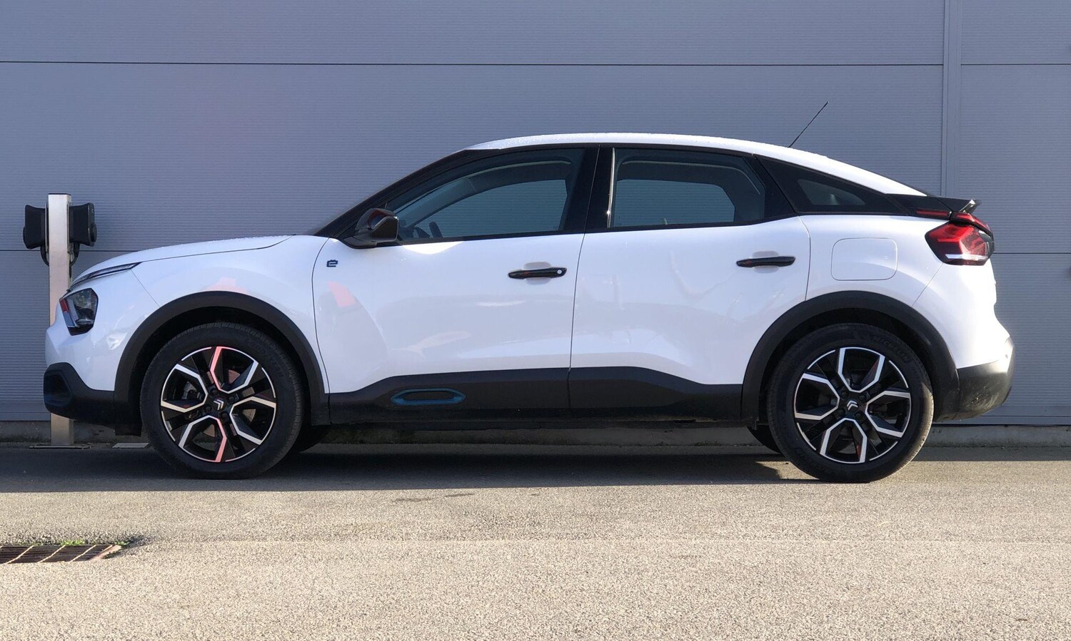 Used Citroen e-C4 2023 for sale - 76549942: Photo 6