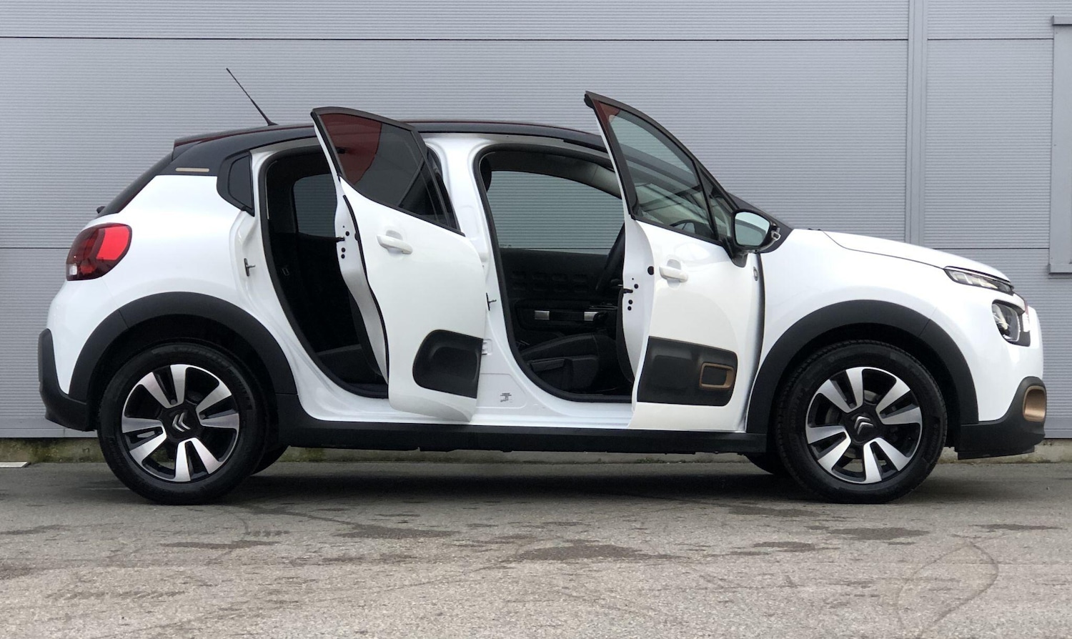 Used Citroen C3 2023 for sale - 76714430: Photo 9