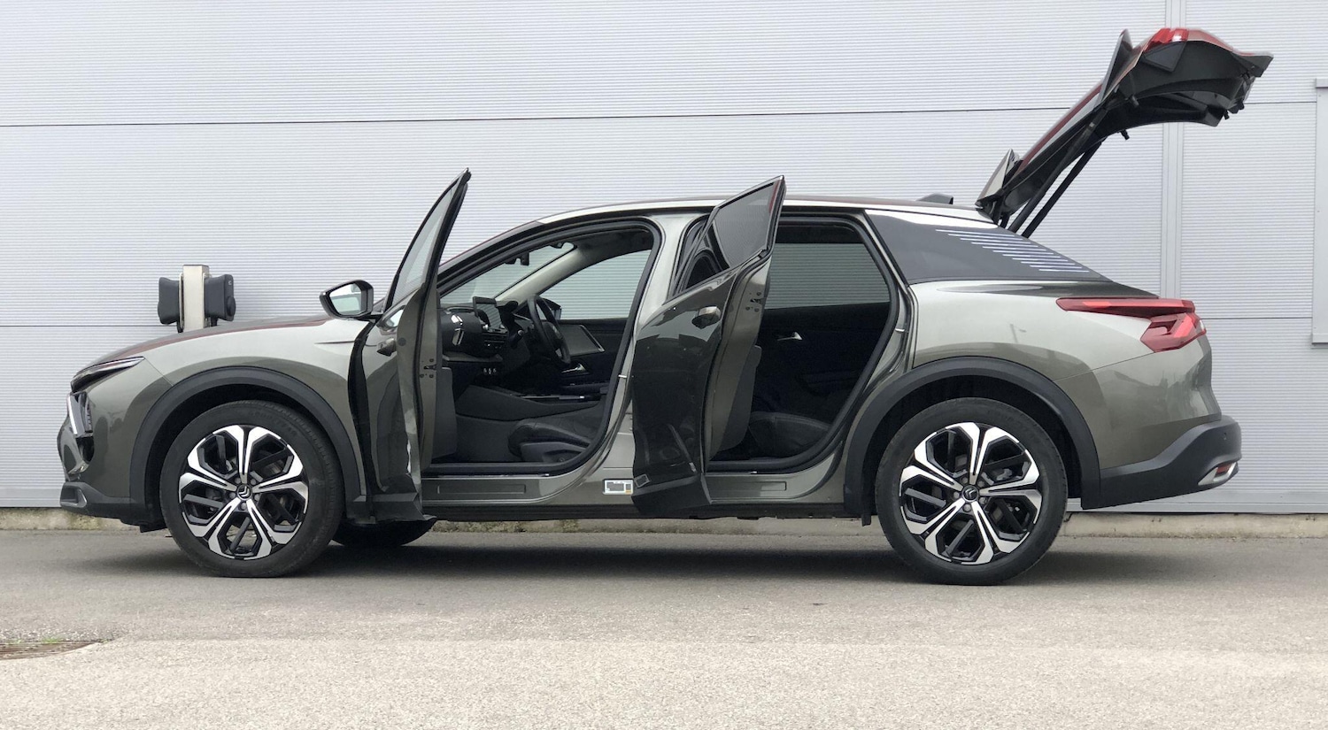 Used Citroen C5 X 2024 for sale - 76201165: Photo 12