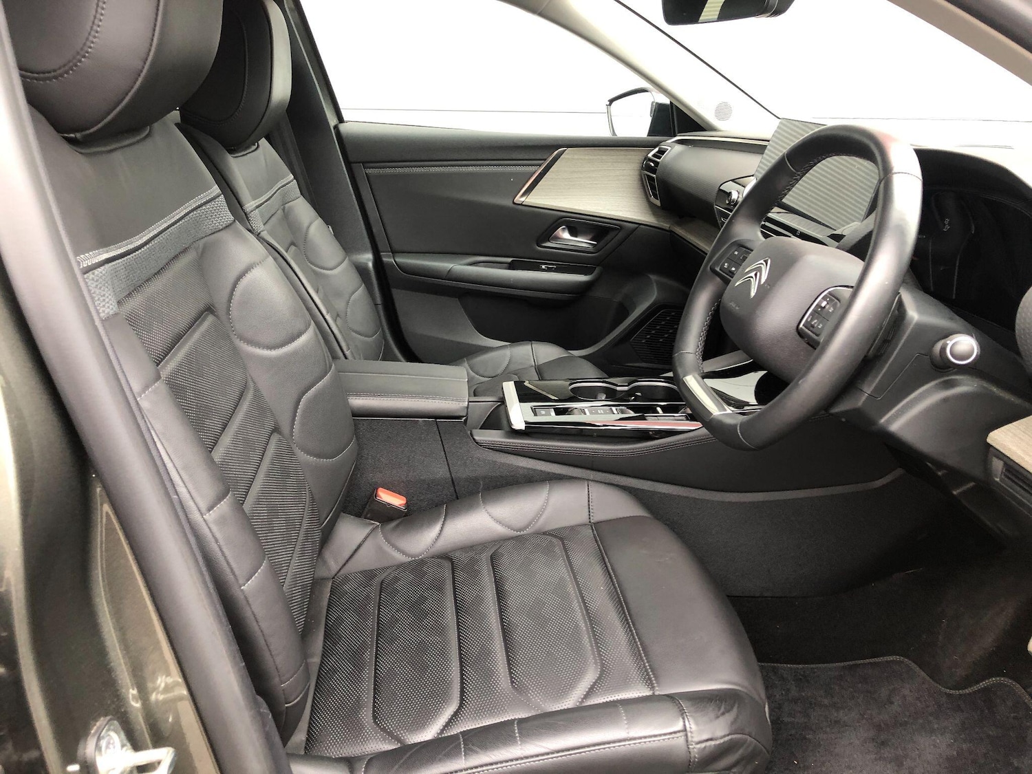 Used Citroen C5 X 2024 for sale - 76201165: Photo 3