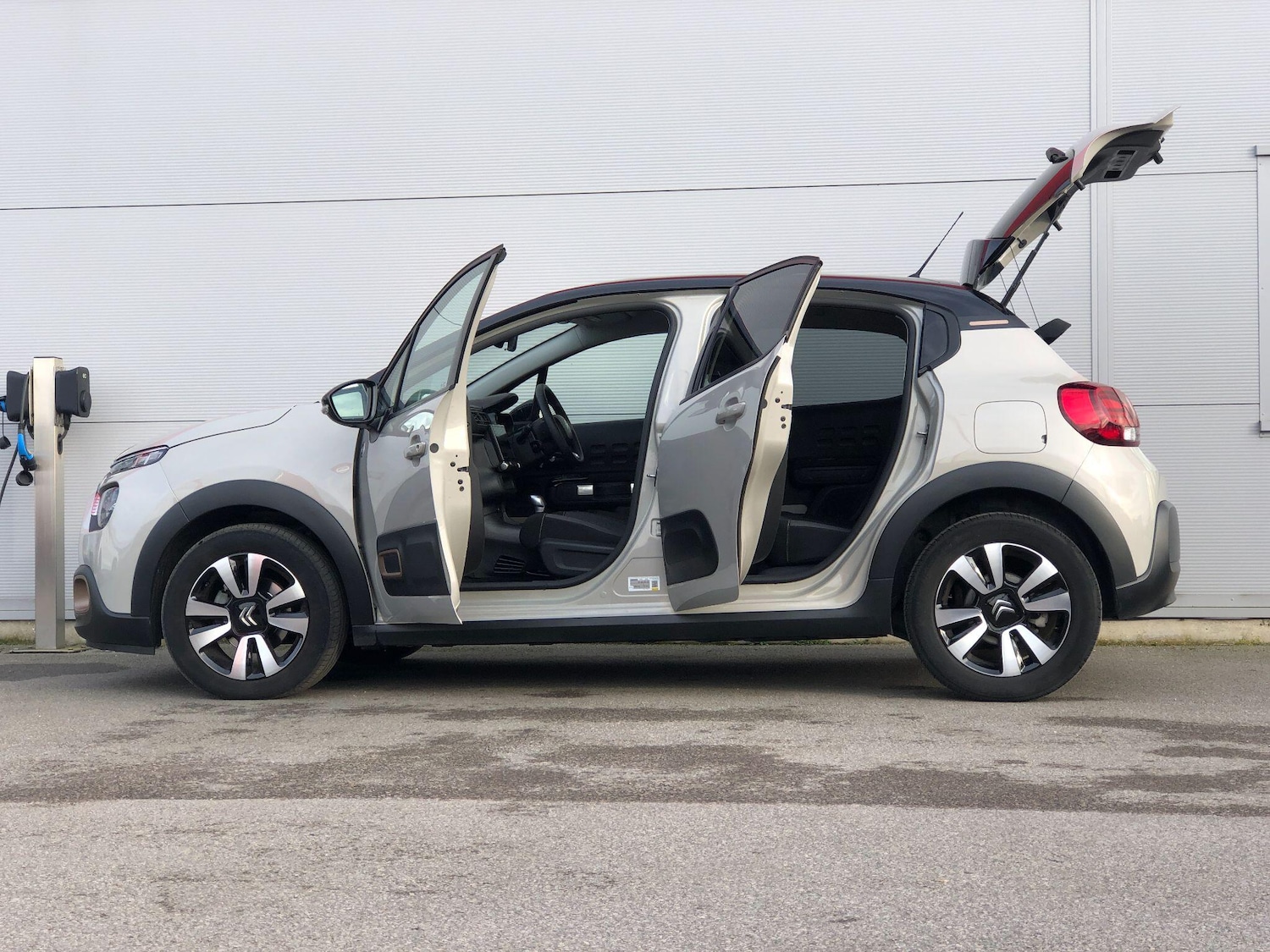 Used Citroen C3 2023 for sale - 77523924: Photo 8