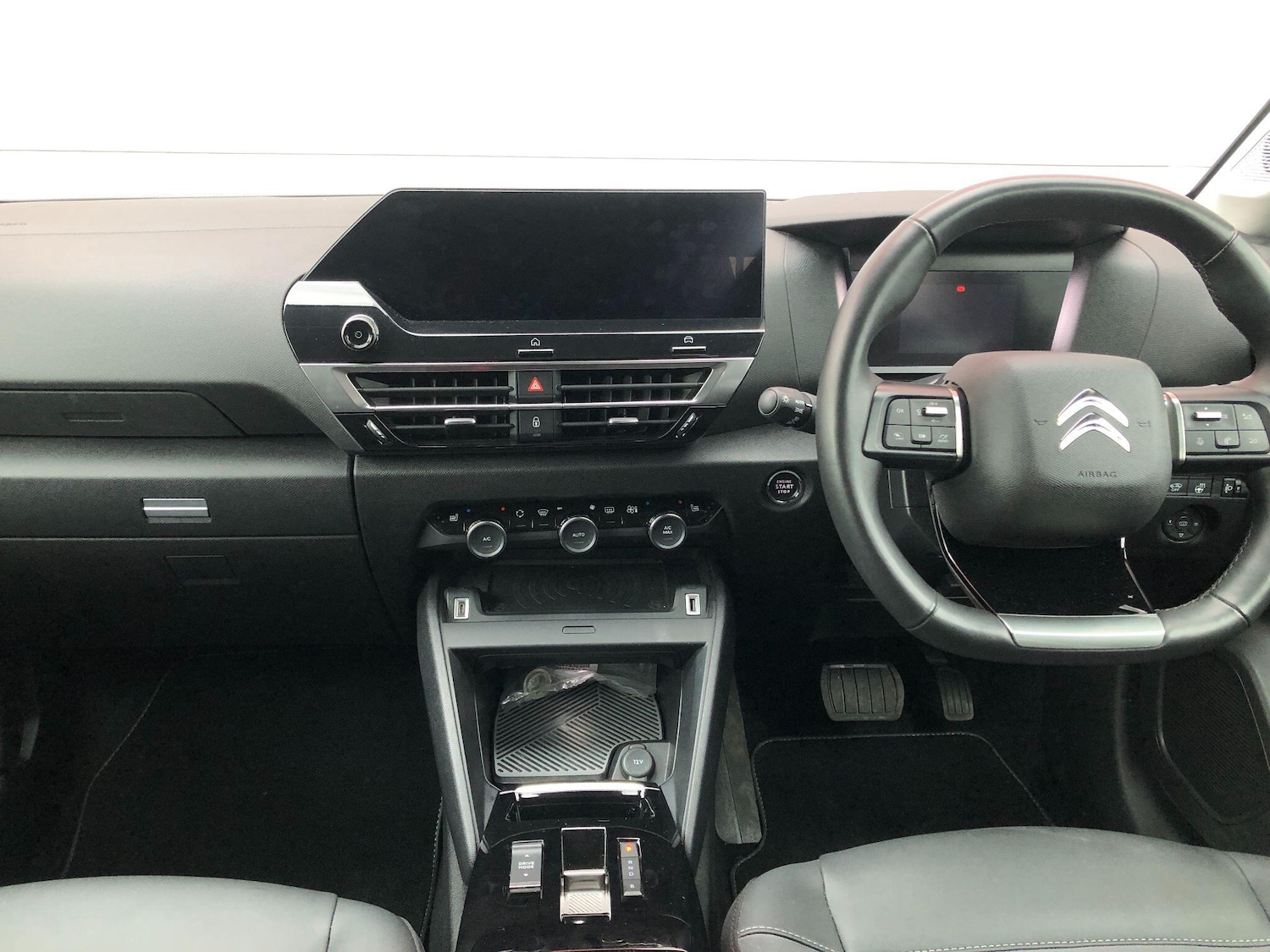 Used Citroen e-C4 2024 for sale - 77510346: Photo 13