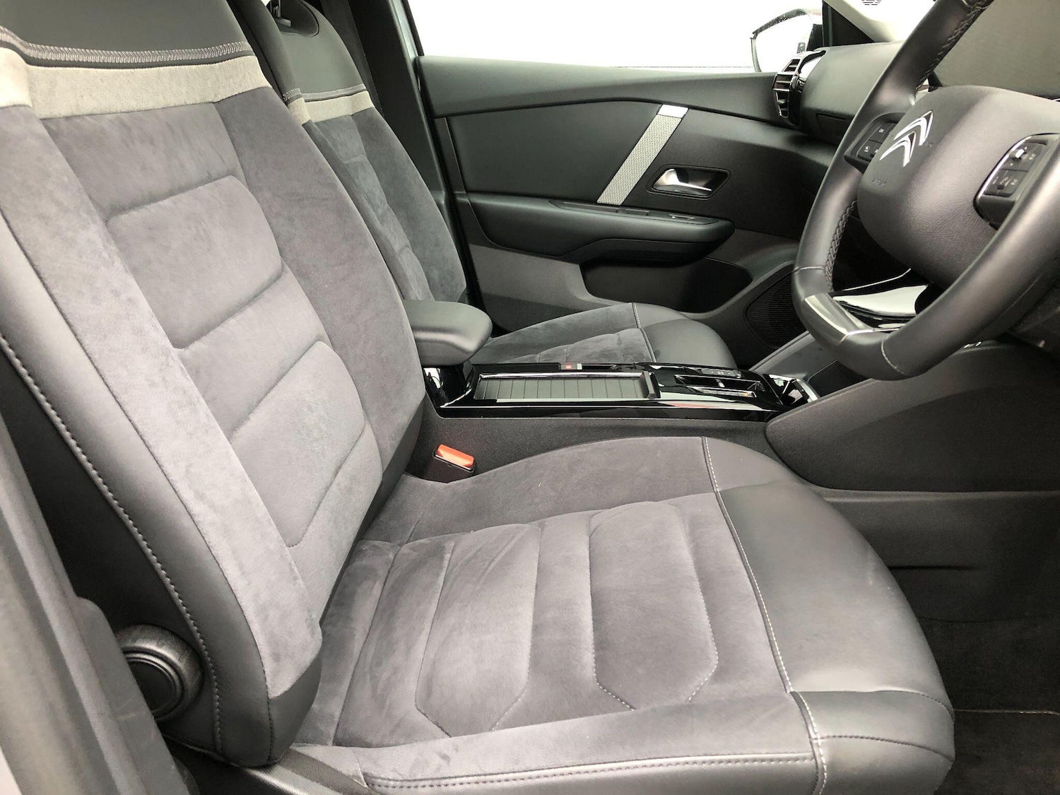 Used Citroen e-C4 2024 for sale - 77510346: Photo 16