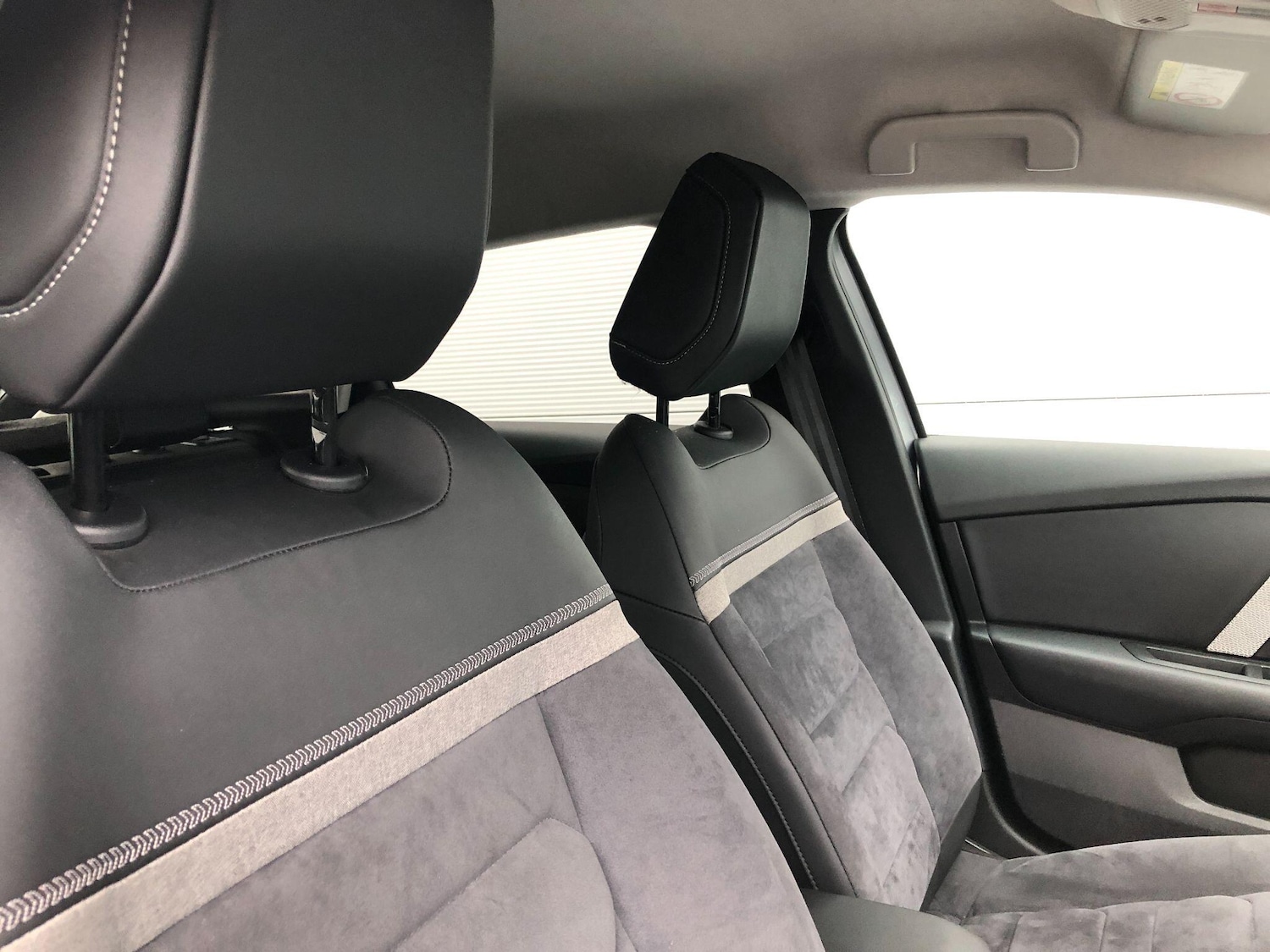 Used Citroen e-C4 2024 for sale - 77510346: Photo 18