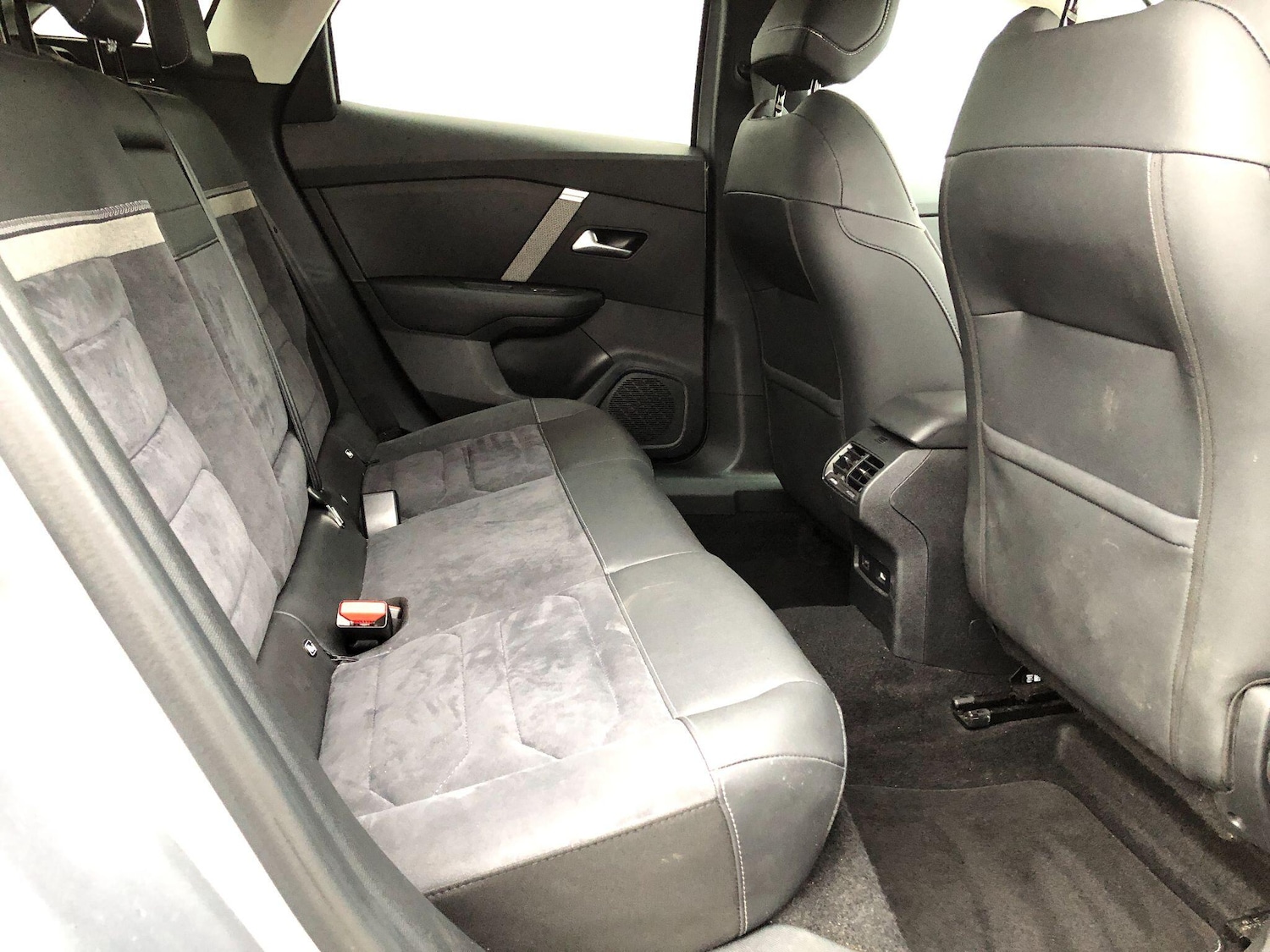 Used Citroen e-C4 2024 for sale - 77510346: Photo 22