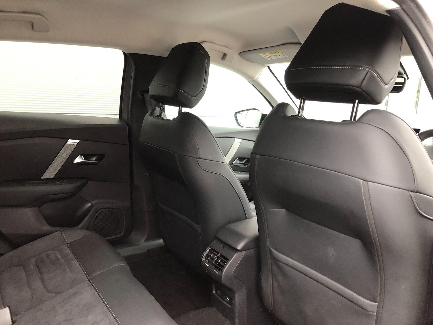 Used Citroen e-C4 2024 for sale - 77510346: Photo 23