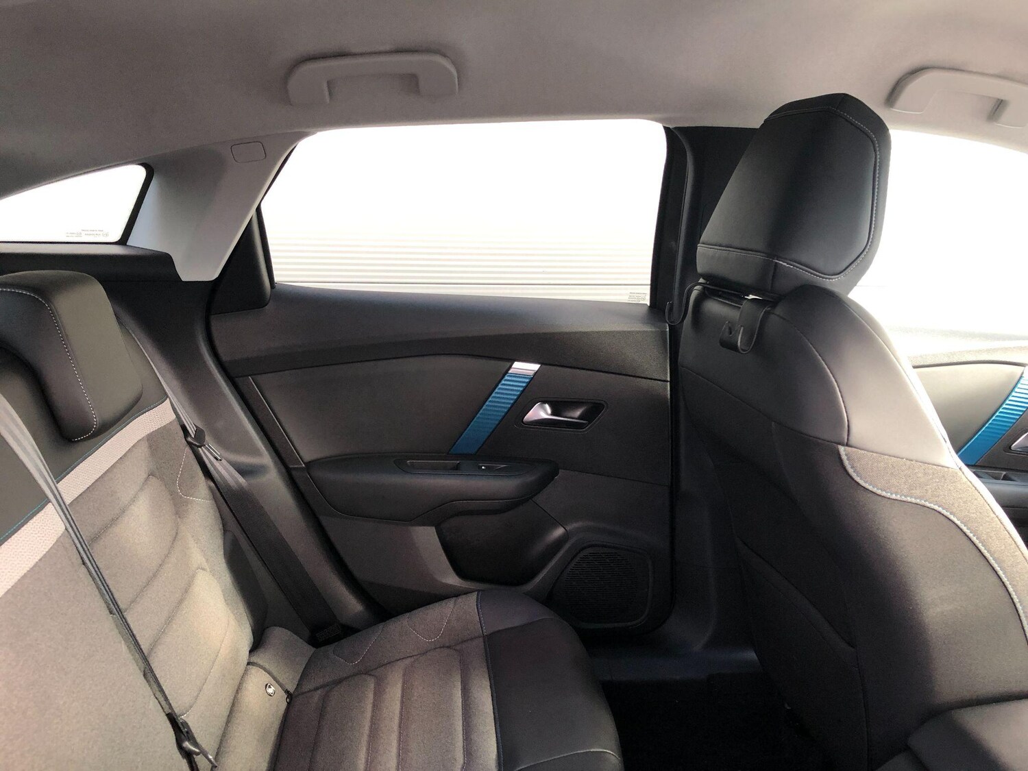 Used Citroen e-C4 2021 for sale - 76337700: Photo 12