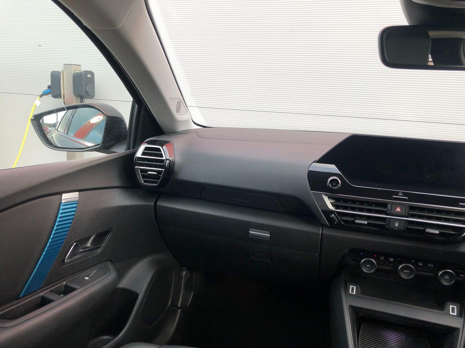 Used Citroen e-C4 2021 for sale - 76337700: Photo 16