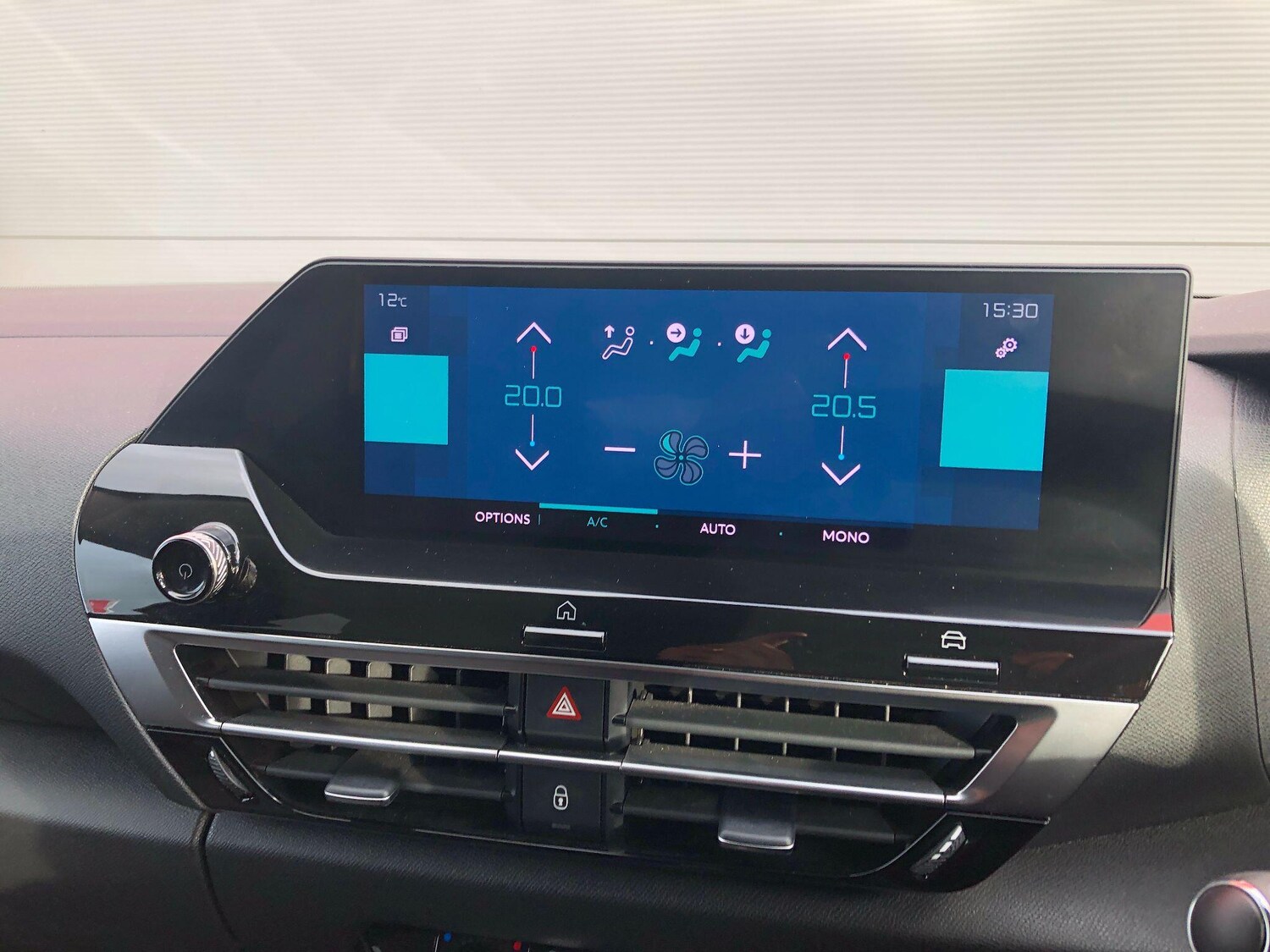 Used Citroen e-C4 2021 for sale - 76337700: Photo 39