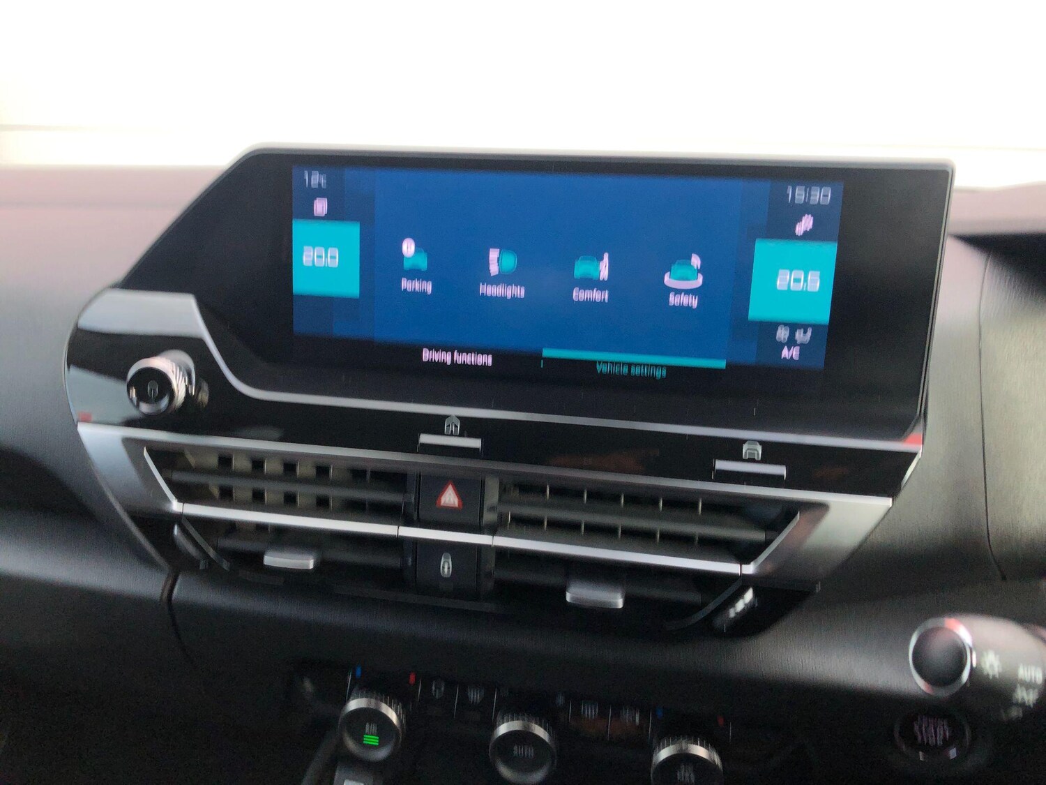 Used Citroen e-C4 2021 for sale - 76337700: Photo 41