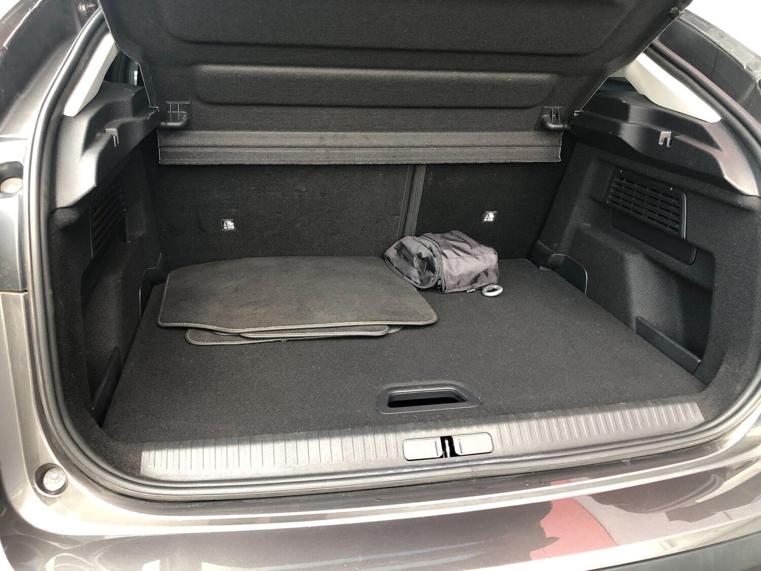 Used Citroen e-C4 2021 for sale - 76337700: Photo 42