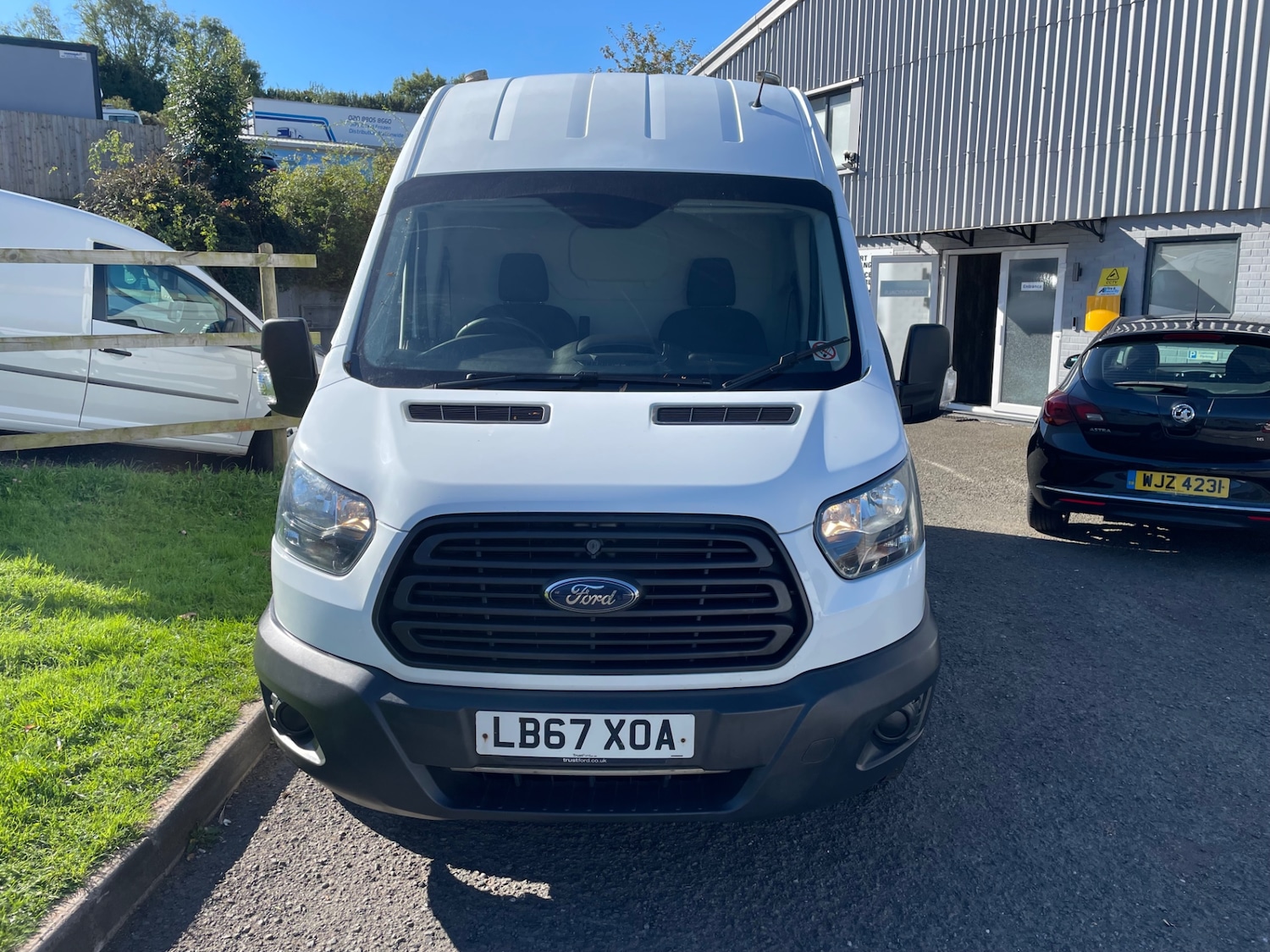 Used Ford Transit 2018 for sale - 75995825: Photo 3