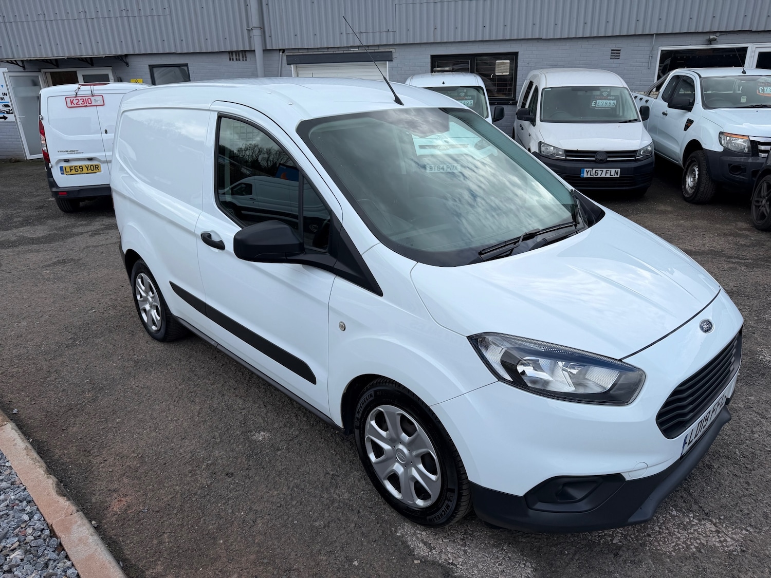 Used Ford Transit Courier 2019 for sale - 77813407: Photo 5