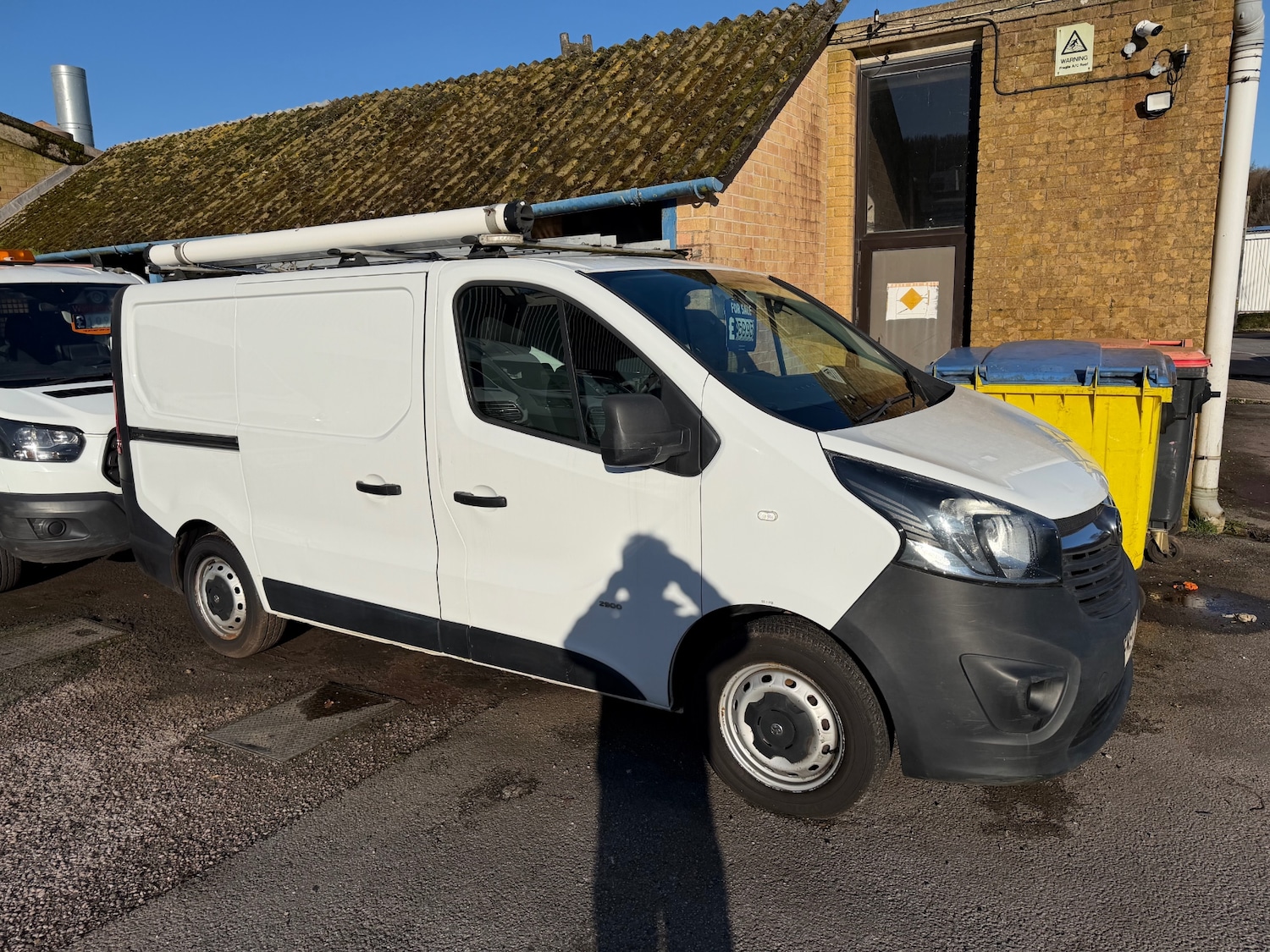 Used Vauxhall Vivaro 2015 for sale - 77124031: Photo 1