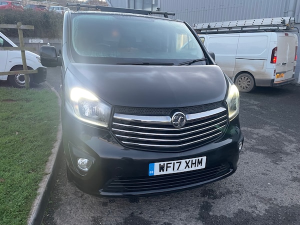 Used Vauxhall Vivaro 2017 for sale - 73077639: Photo 3