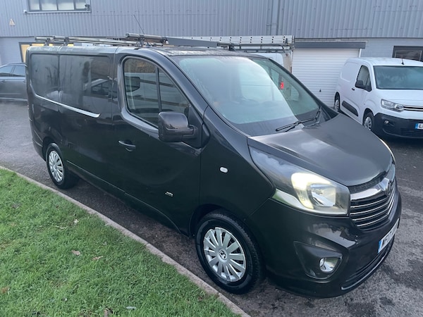 Used Vauxhall Vivaro 2017 for sale - 73077639: Photo 4