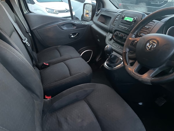 Used Vauxhall Vivaro 2017 for sale - 73077639: Photo 7