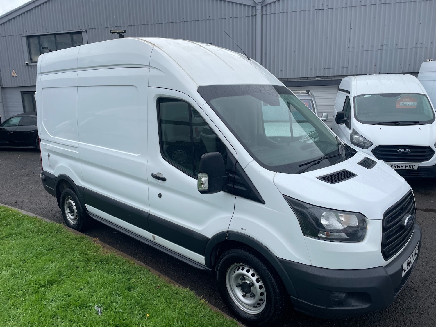 Used Ford Transit 2018 for sale - 76157439: Photo 2