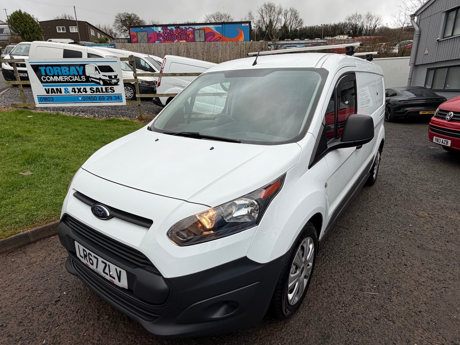 Used Ford Transit Connect 2017 for sale - 77350468: Photo 2