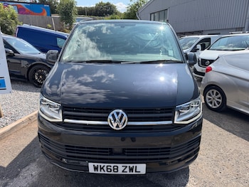 Used Volkswagen Transporter 2018 for sale - 79379024: Photo