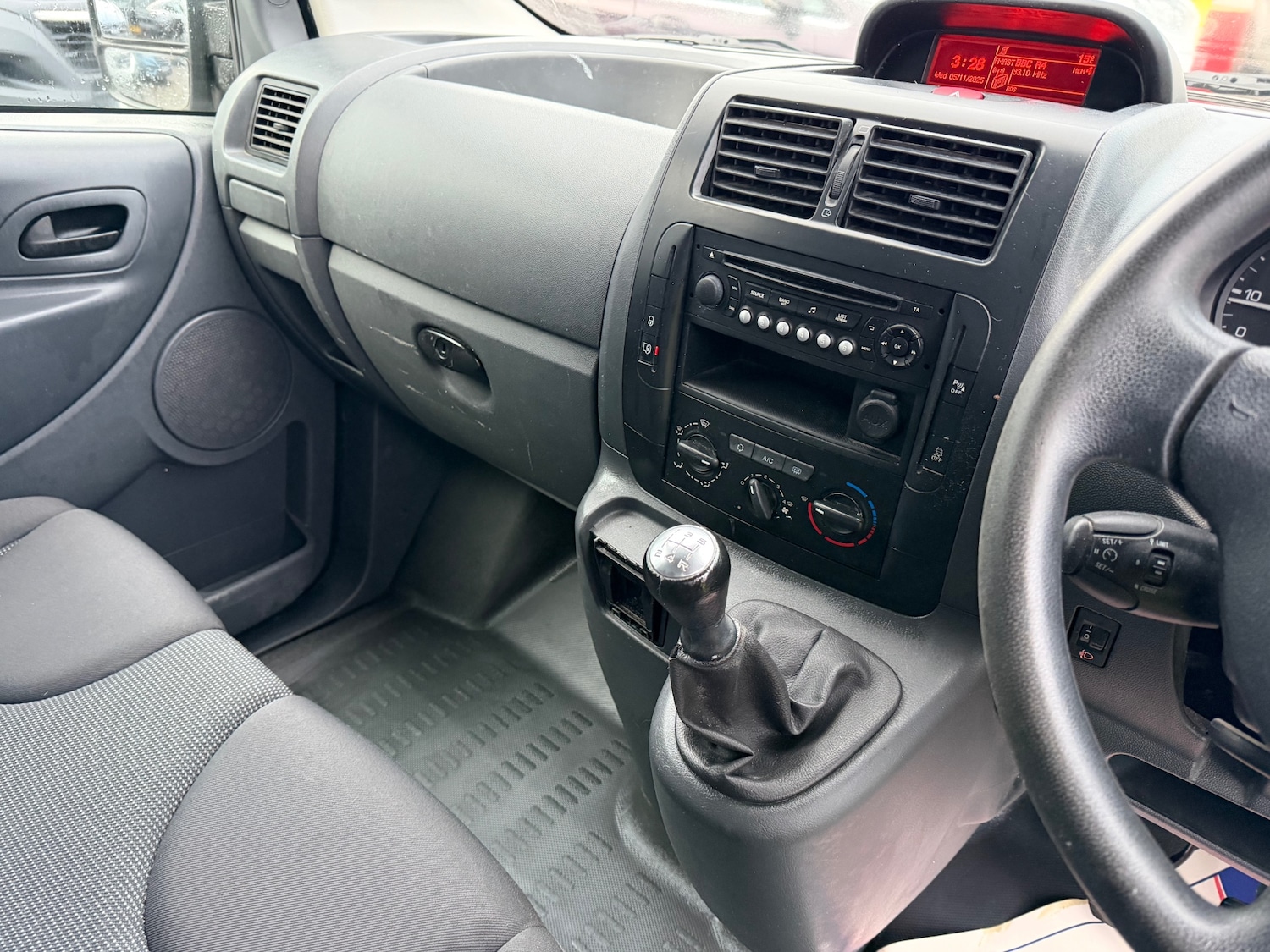 Used Citroen Dispatch 2016 for sale - 76476976: Photo 8