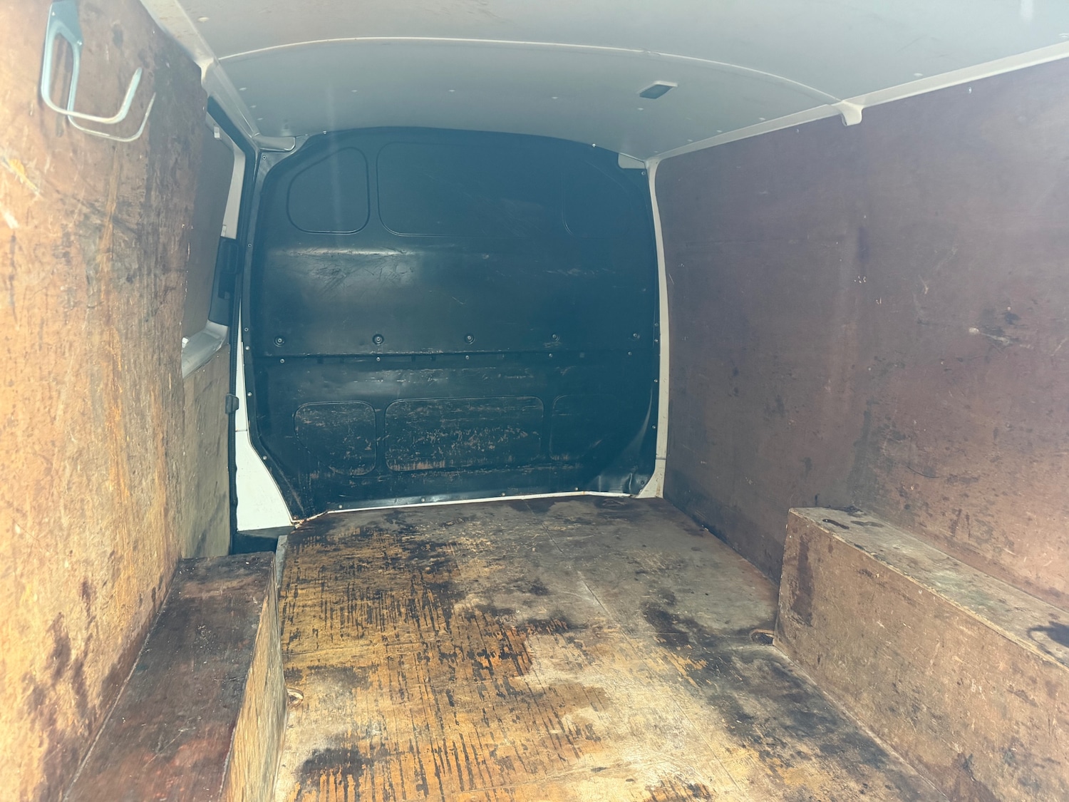 Used Volkswagen Transporter 2018 for sale - 76576623: Photo 7