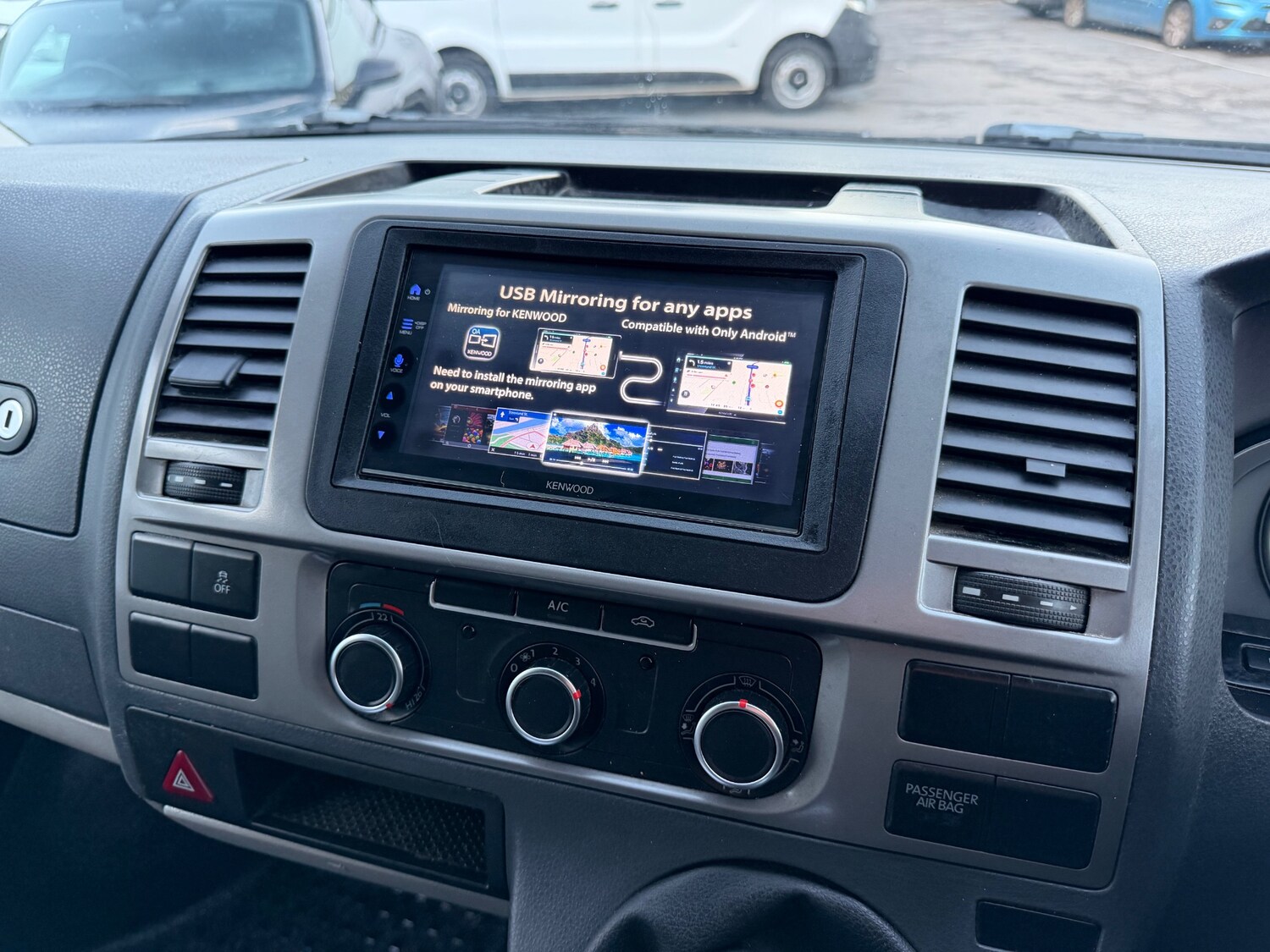 Used Volkswagen Transporter 2013 for sale - 76919909: Photo 10