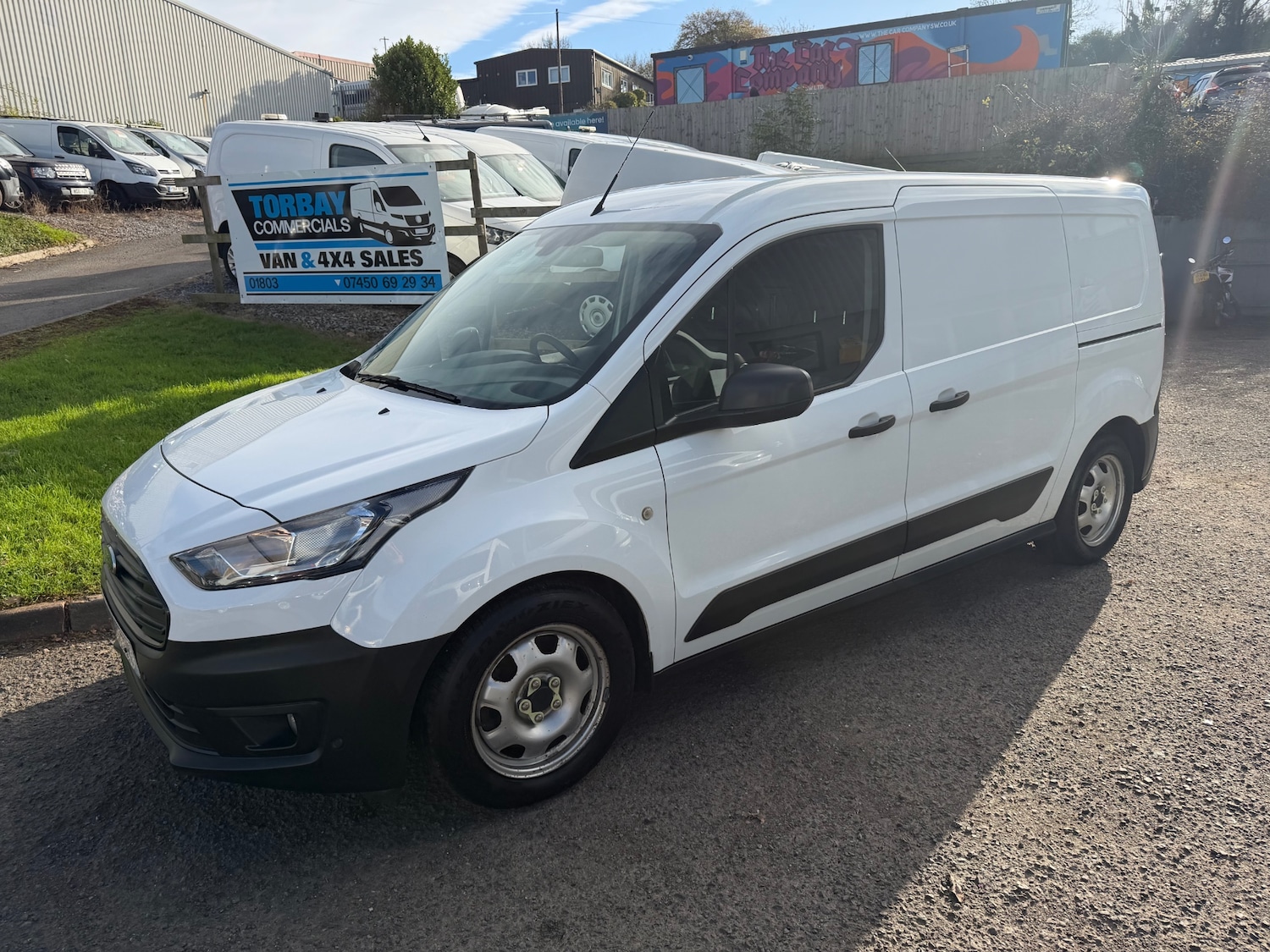 Used Ford Transit Connect 2020 for sale - 76576631: Photo 1