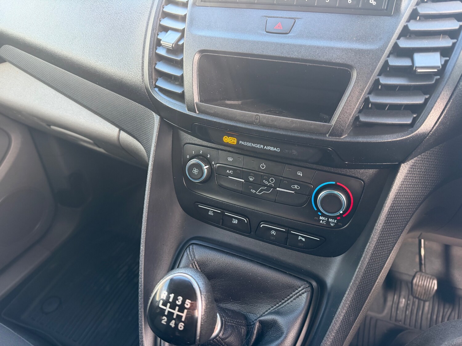 Used Ford Transit Connect 2020 for sale - 76576631: Photo 11