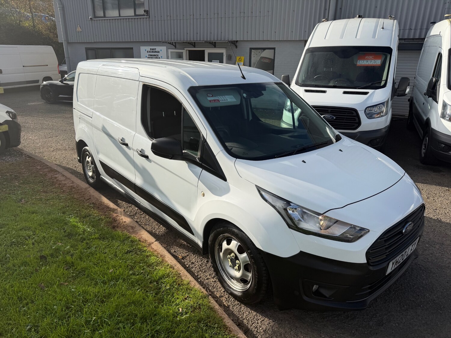 Used Ford Transit Connect 2020 for sale - 76576631: Photo 4