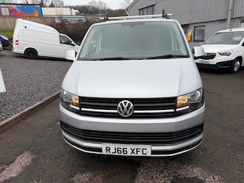 Used Volkswagen Transporter 2016 for sale - 77716210: Photo