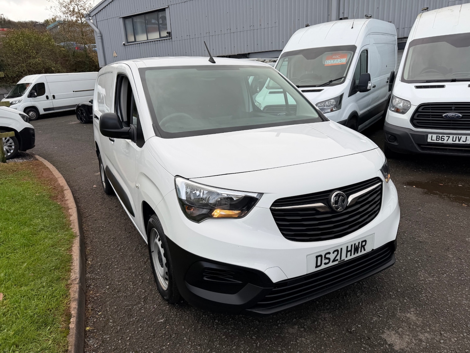 Used Vauxhall Combo 2021 for sale - 76611702: Photo 4