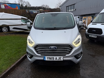 Used Ford Tourneo Custom 2019 for sale - 76829641: Photo