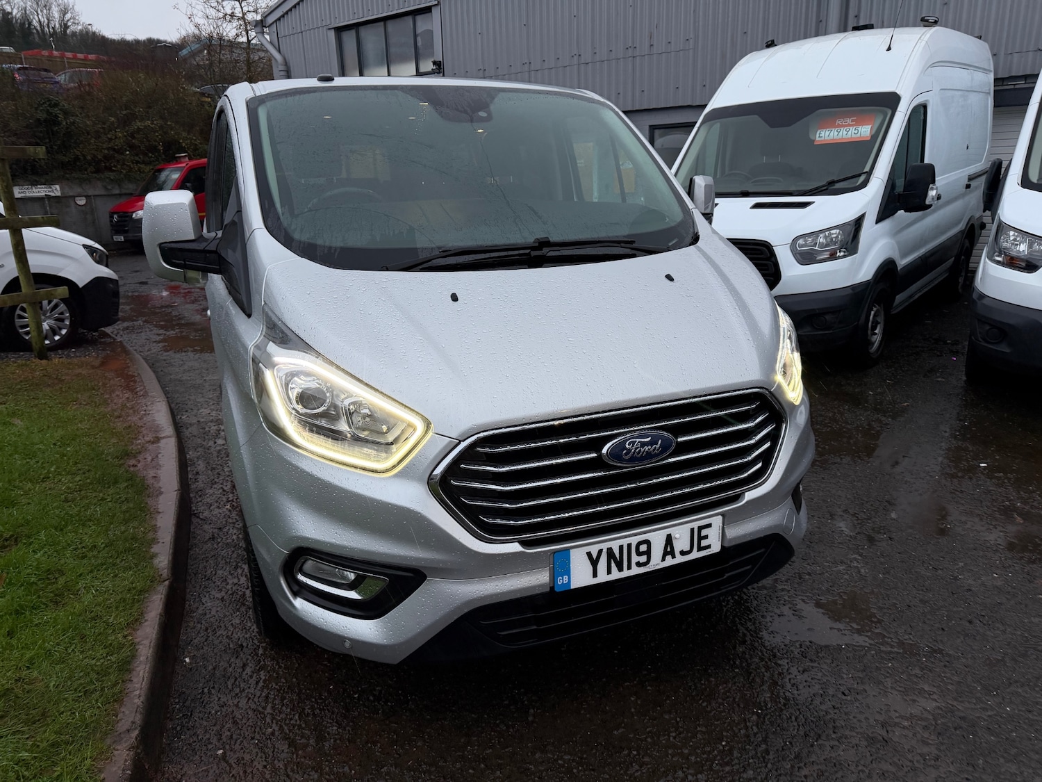 Used Ford Tourneo Custom 2019 for sale - 76829641: Photo 4