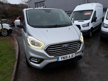 Used Ford Tourneo Custom 2019 for sale - 76829641: Photo