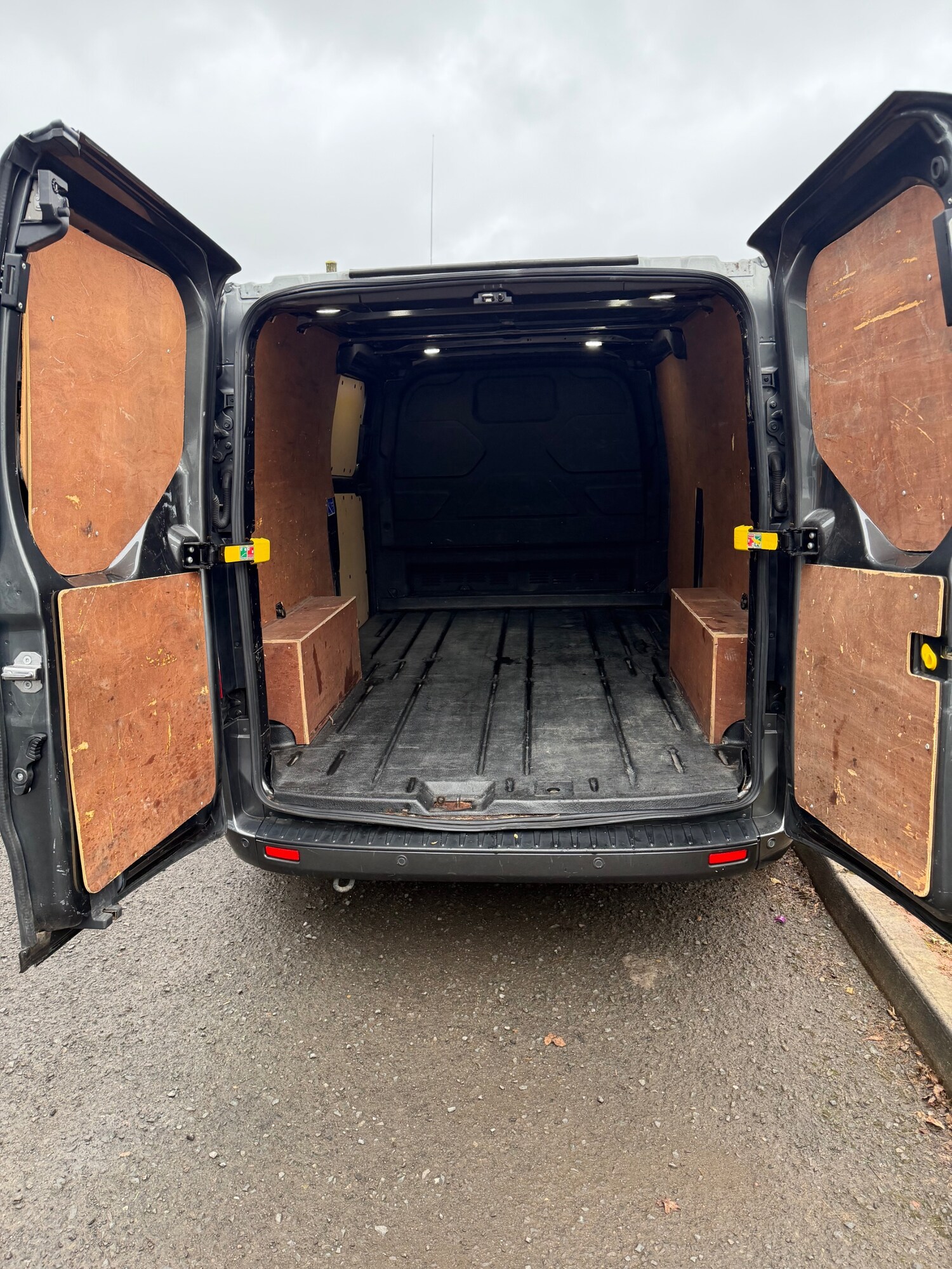 Used Ford Transit Custom 2018 for sale - 76330051: Photo 4