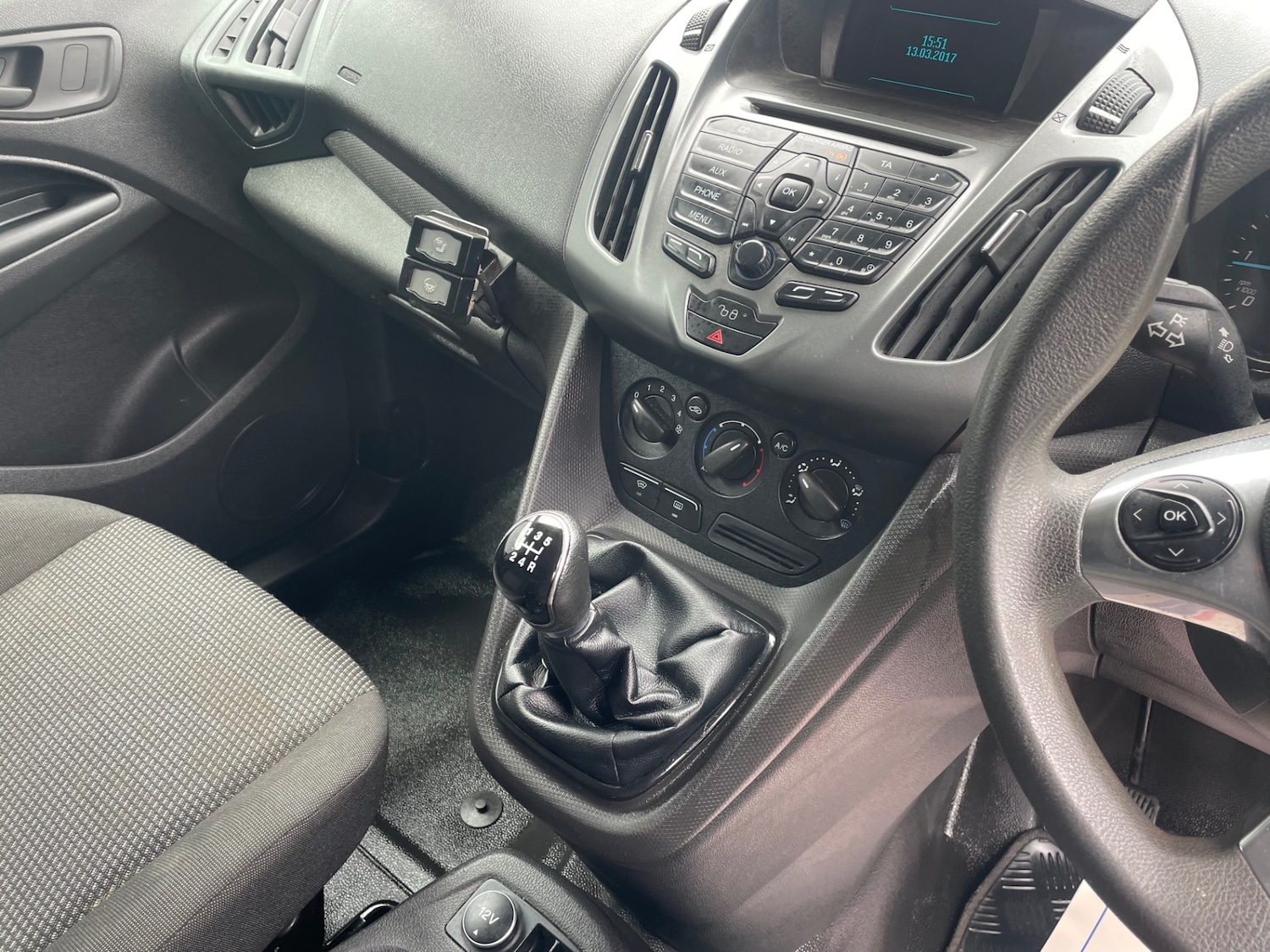 Used Ford Transit Connect 2017 for sale - 77687396: Photo 8