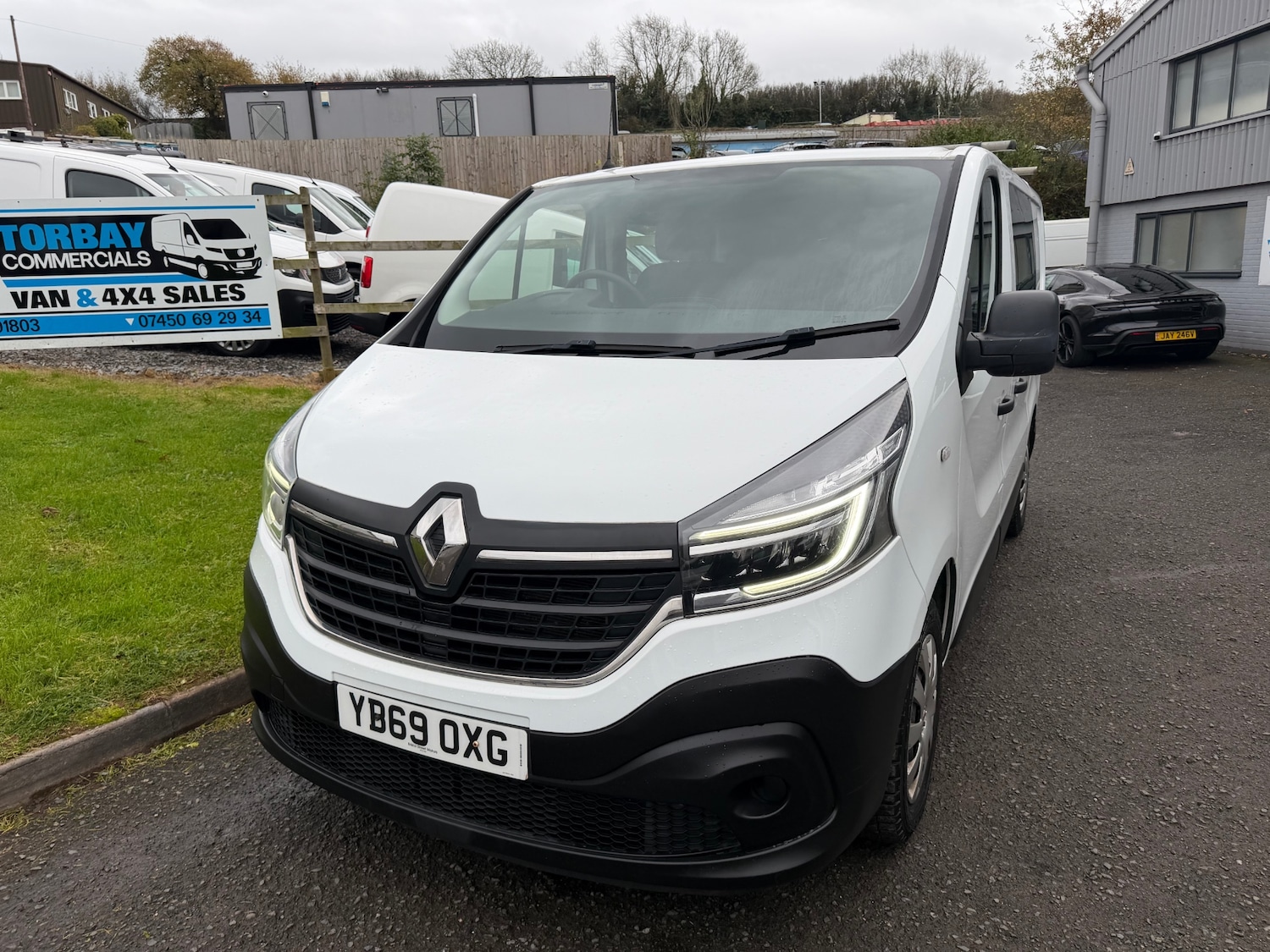Used Renault Trafic 2020 for sale - 76543492: Photo 2