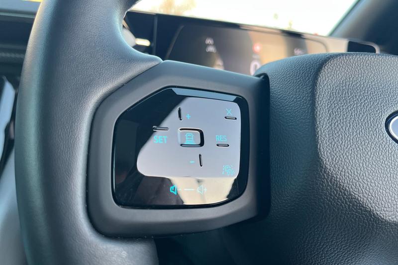 Used Ford Explorer 2025 for sale - 76609172: Photo 39