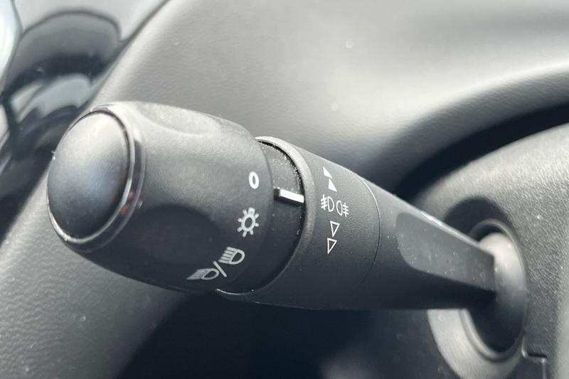 Used Peugeot 208 2015 for sale - 78015277: Photo 14