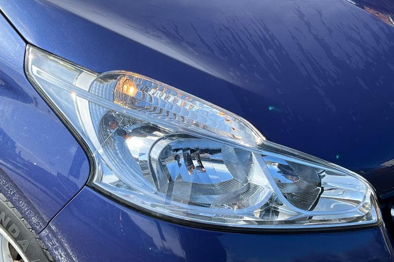 Used Peugeot 208 2015 for sale - 78015277: Photo 27