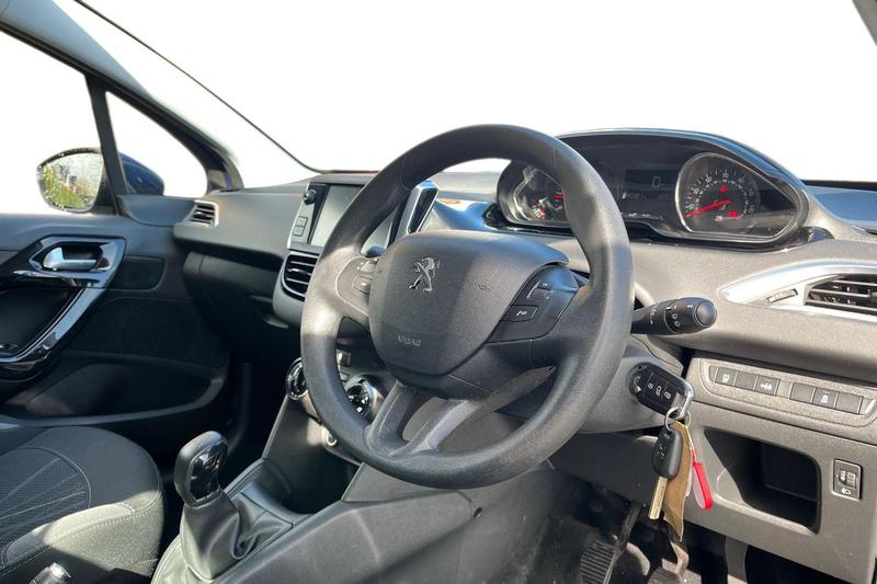 Used Peugeot 208 2015 for sale - 78015277: Photo 9