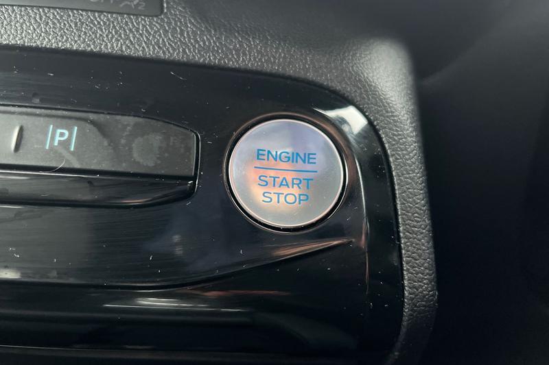 Used Ford Kuga 2025 for sale - 77462540: Photo 37