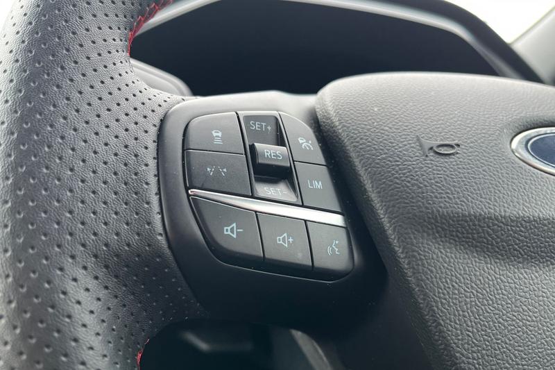 Used Ford Kuga 2025 for sale - 77462540: Photo 38