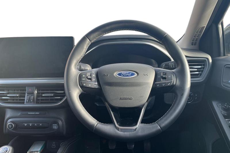 Used Ford Focus 2022 for sale - 76480442: Photo 11