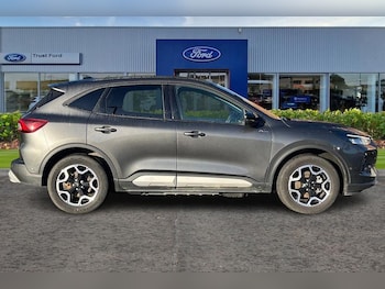 Used Ford Kuga 2025 for sale - 76862532: Photo