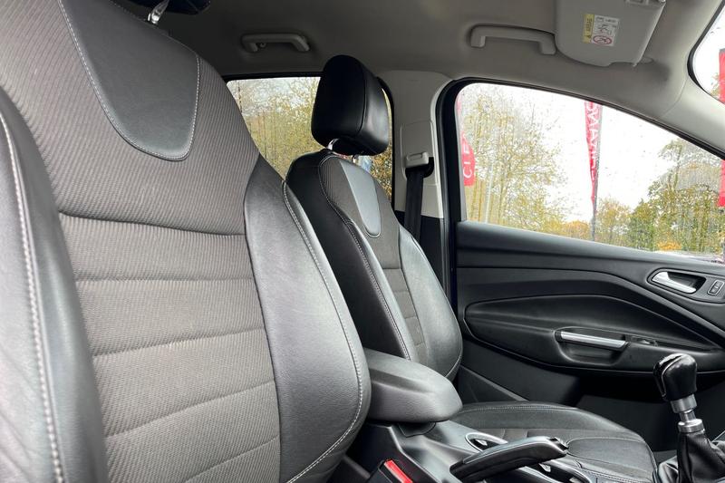Used Ford Kuga 2015 for sale - 76332601: Photo 17