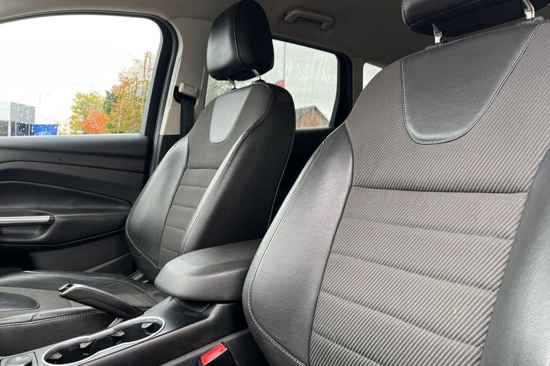 Used Ford Kuga 2015 for sale - 76332601: Photo 19